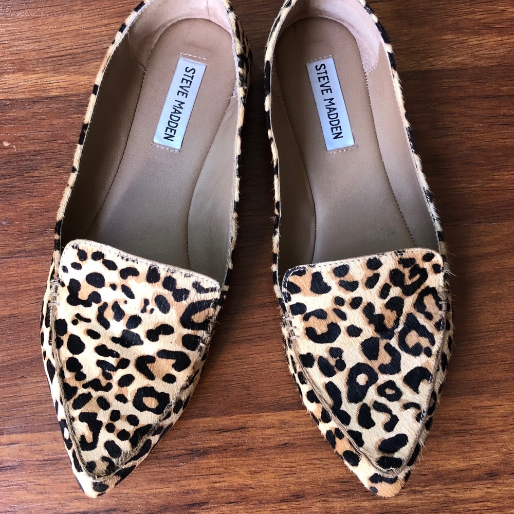 Steve Madden Feather Flats
